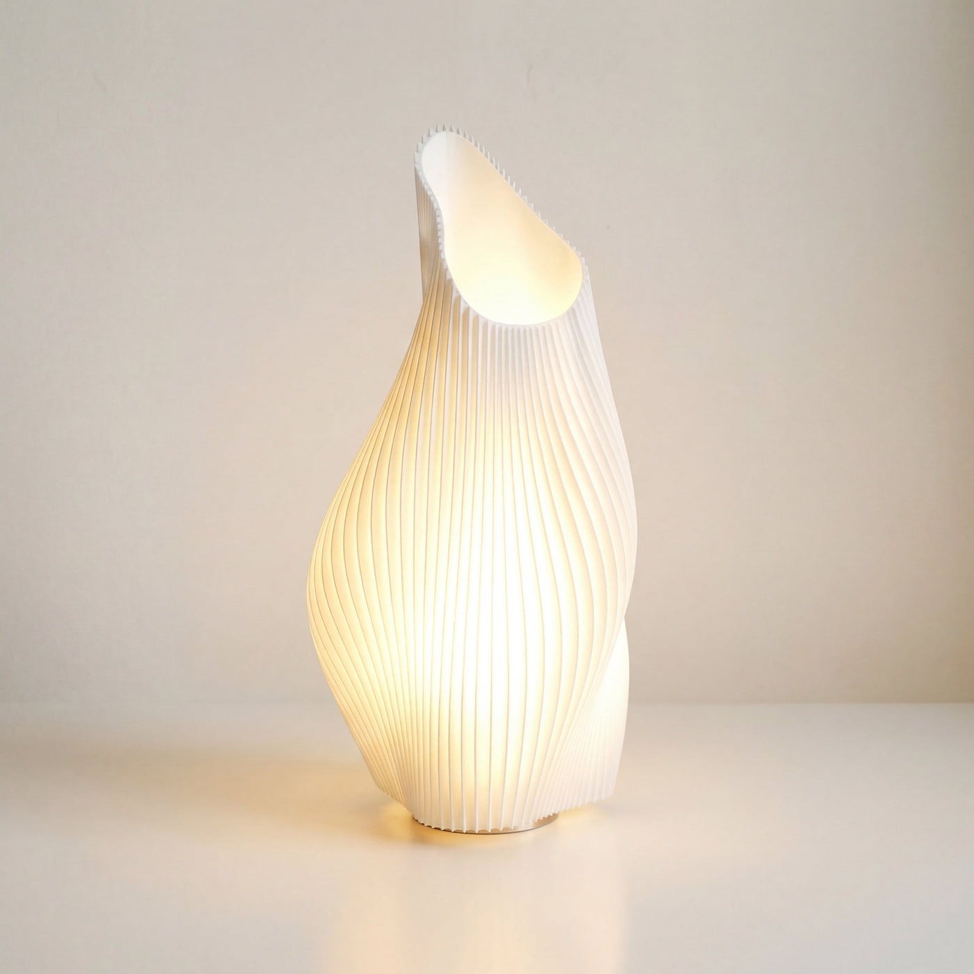 Luxury White Wave Table Lamp – Sculptural Statement Designer Desk Lamp
