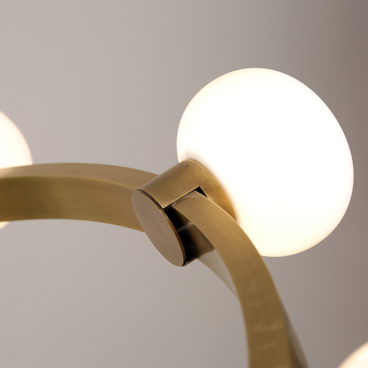Globe Brass Chandelier 8 Lights