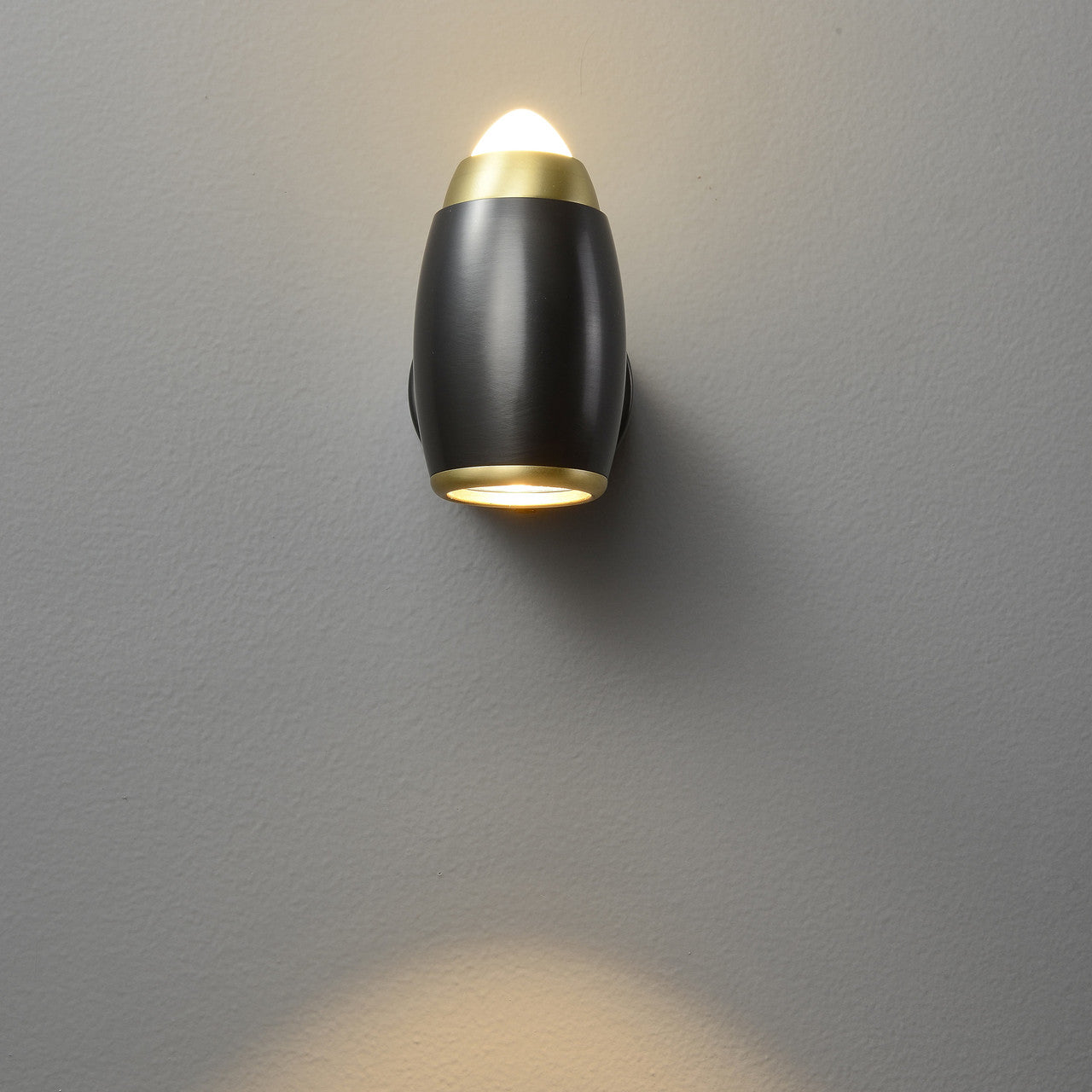Peas Adjustable Wall Spotlight
