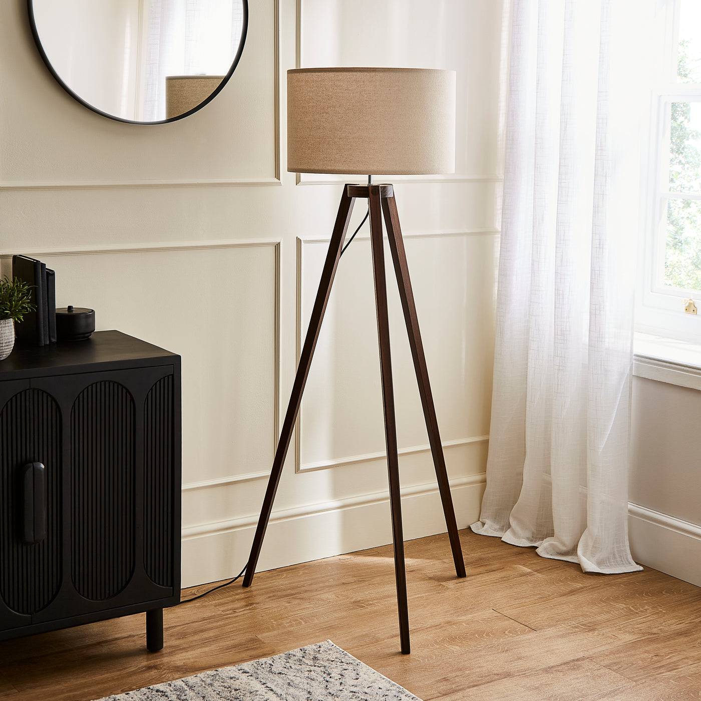 Kelley Main Walnut