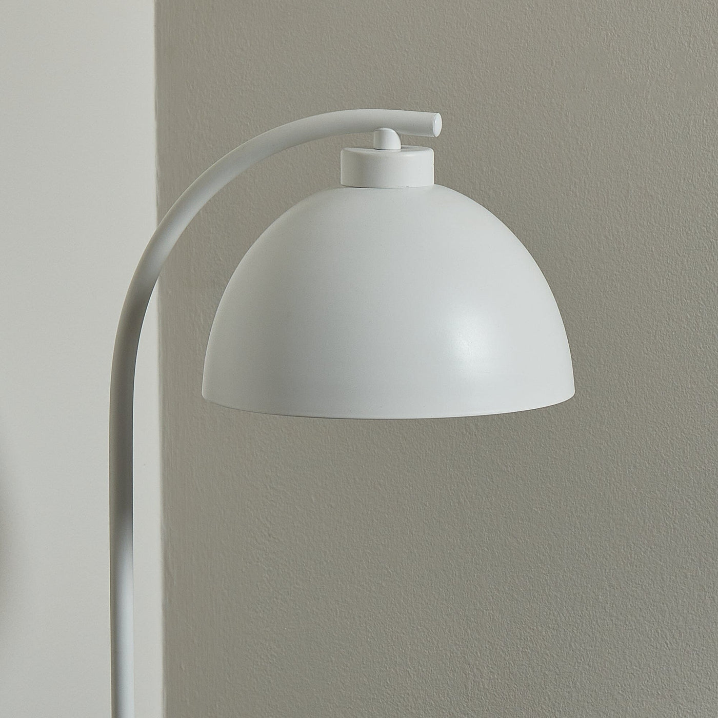 Ashwick 44cm Metal Desk Lamp - White