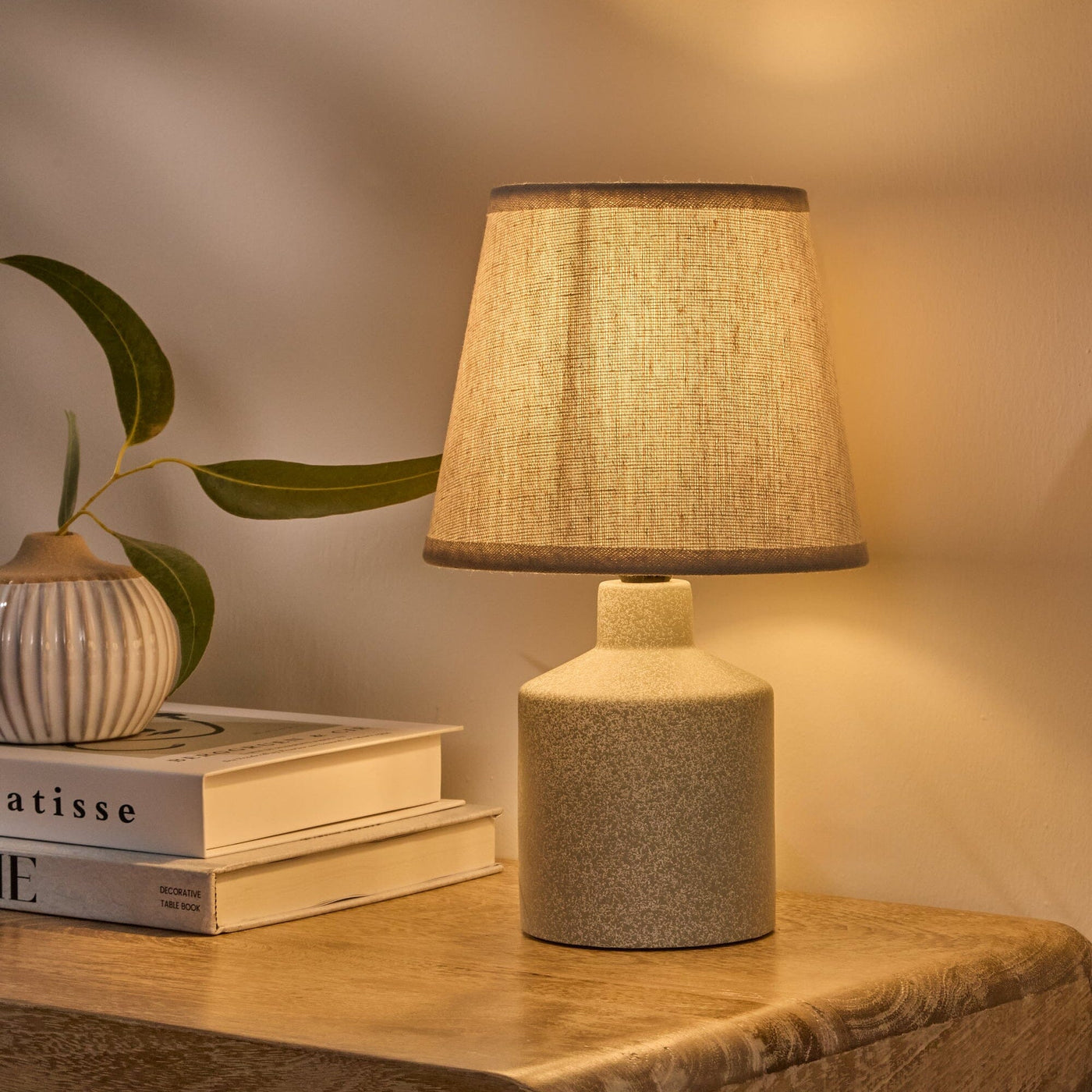Amberley 28cm Ceramic Table Lamp - Natural & Off White Polyester Shade