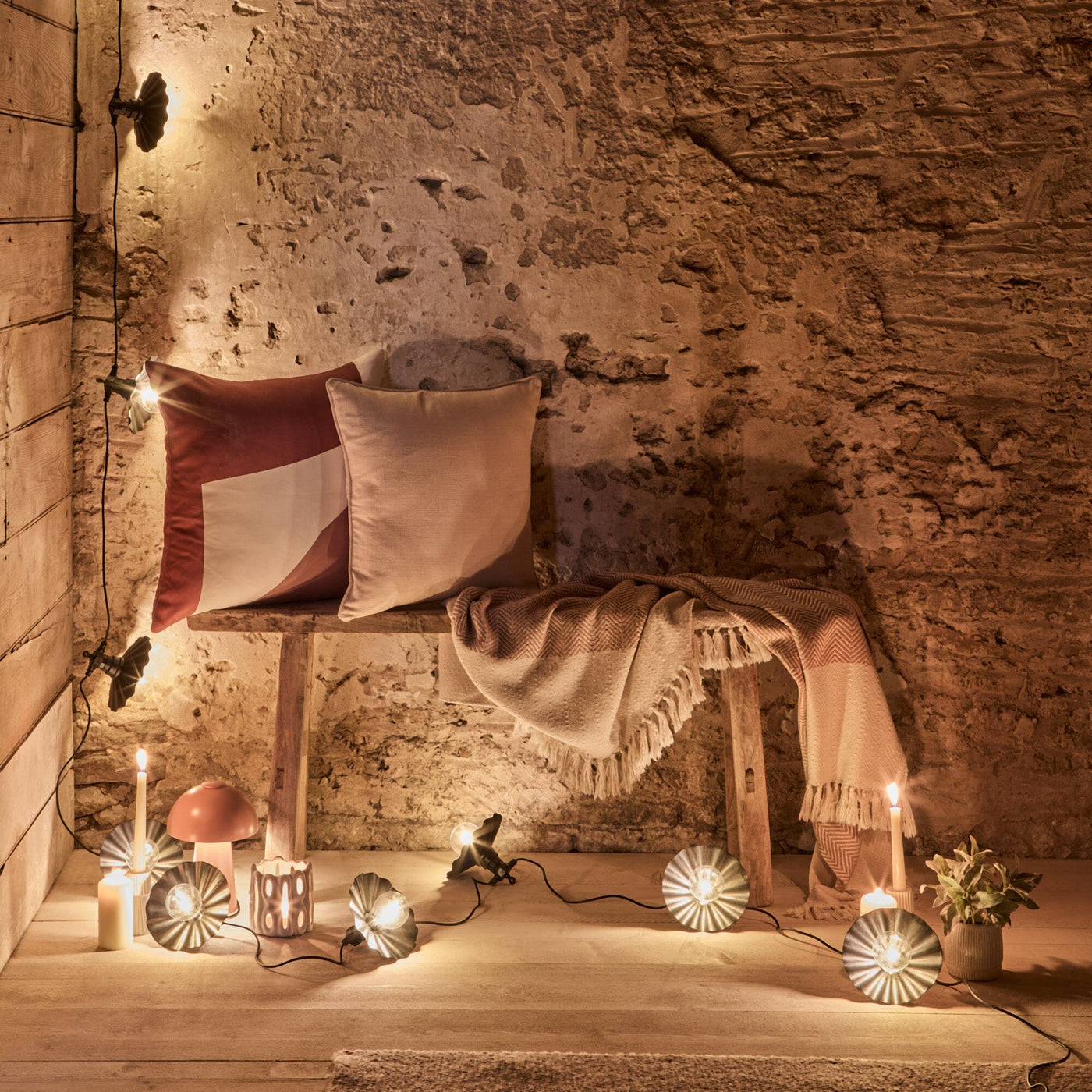 Brockhill Rechargeable Lamp - Blush Pink