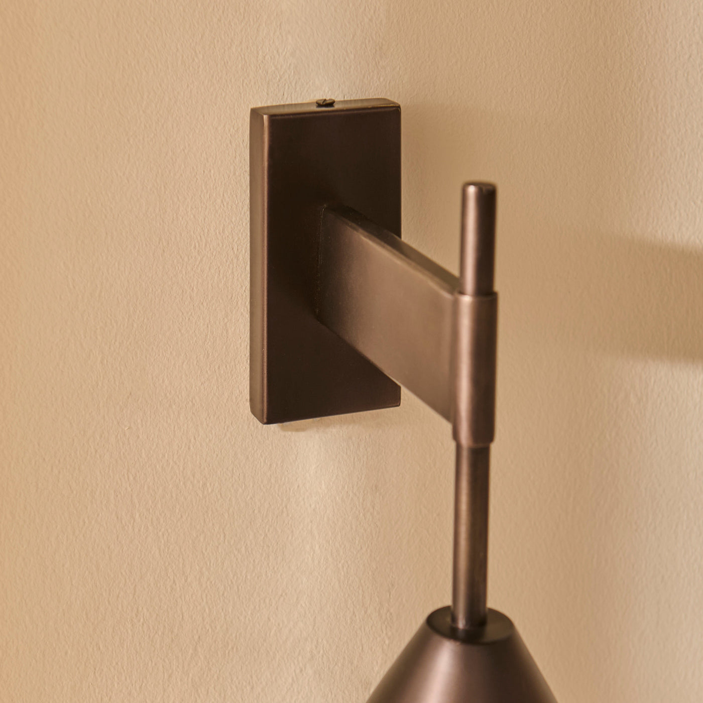 Brockhill Large Metal Wall Light - Bronze