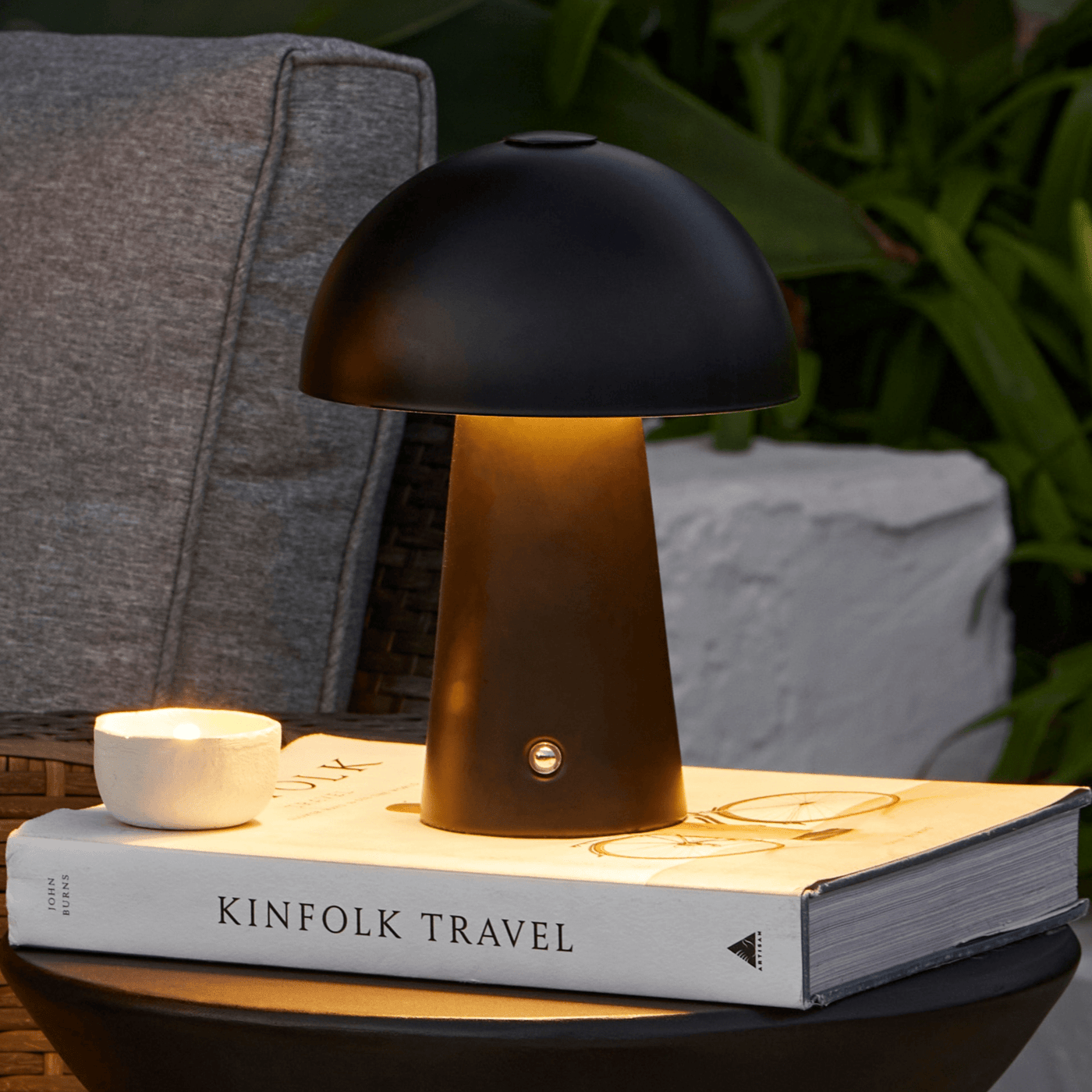 Brockhill Rechargeable Lamp - Black