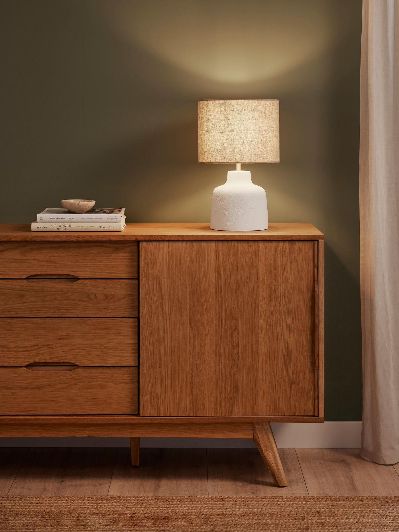 Handmade Table Lamp Ike with Concrete Base