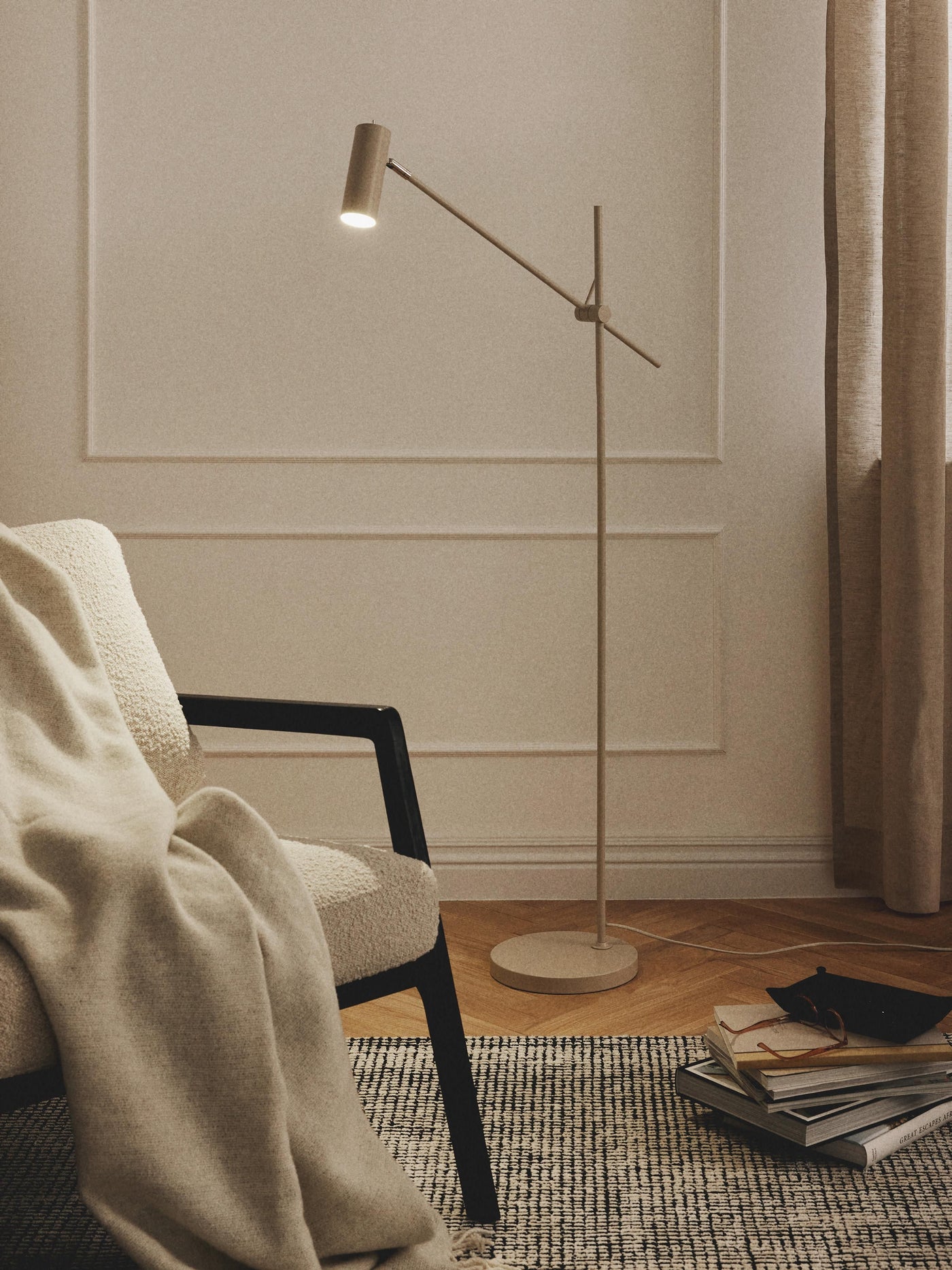 Reading Lamp Cassandra - Matte Beige
