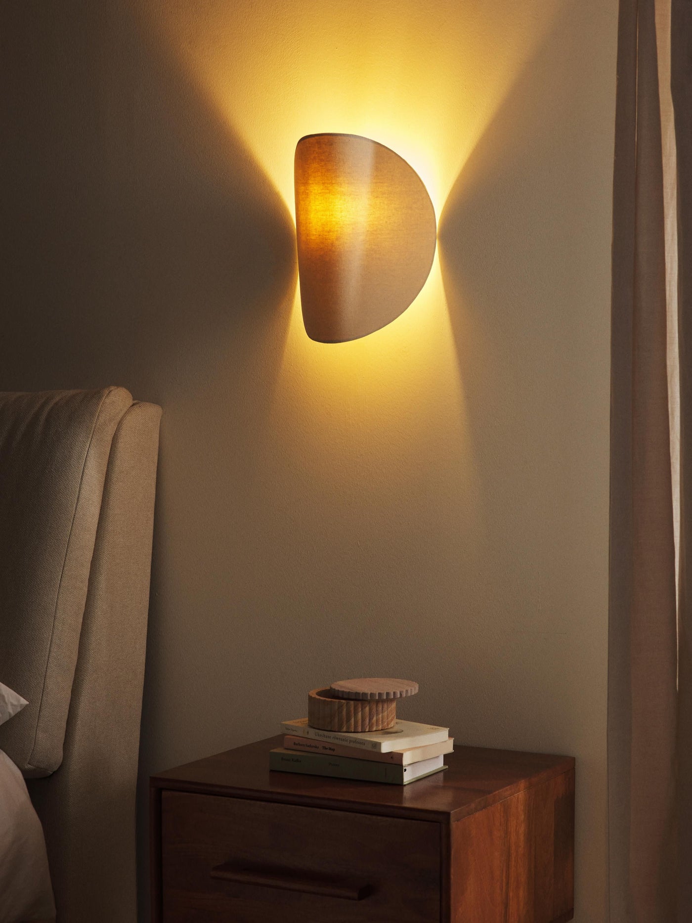 Linen Design Wall Lamp Kenzie
