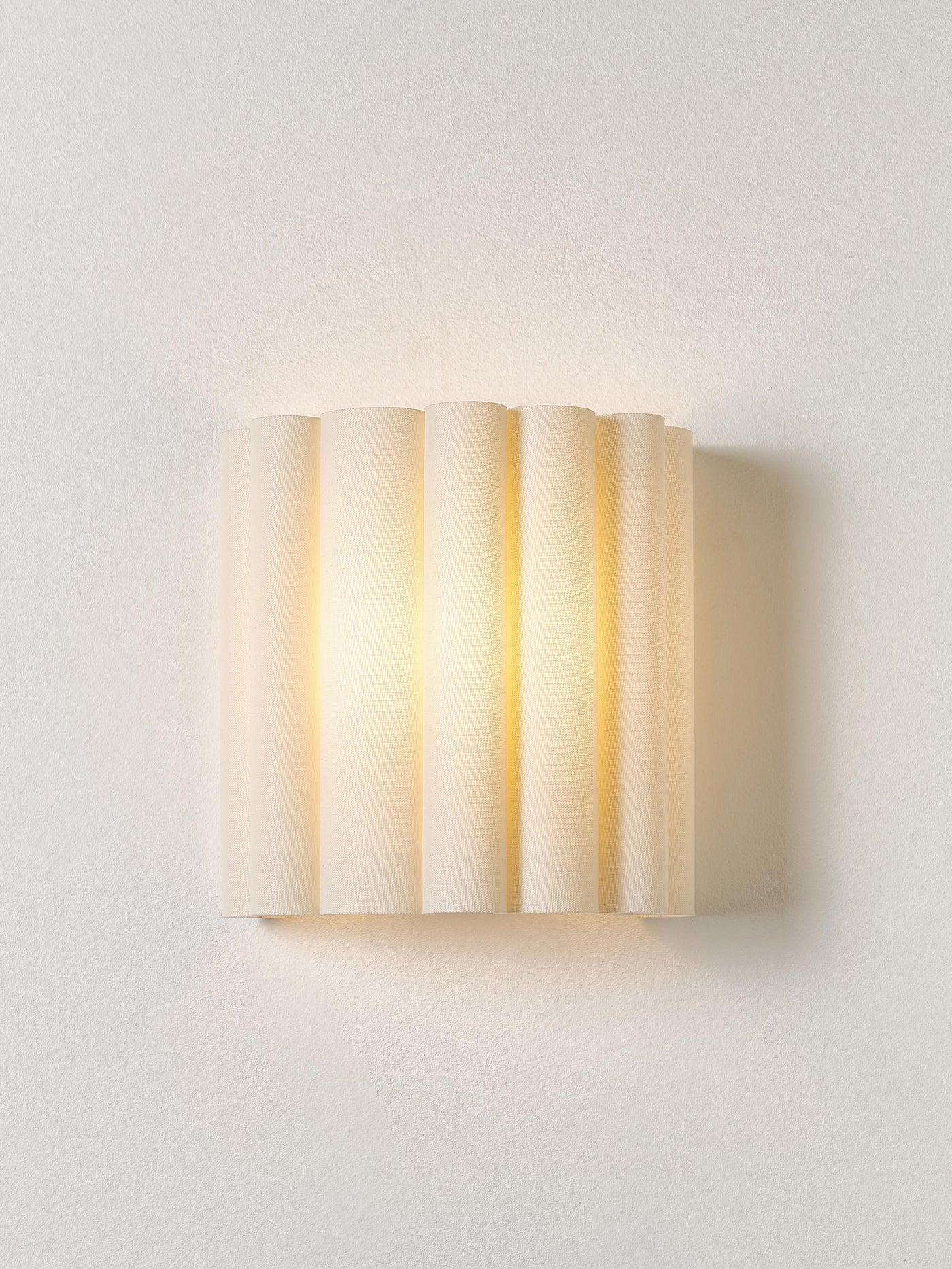 Linen Wall Lamp Lucina