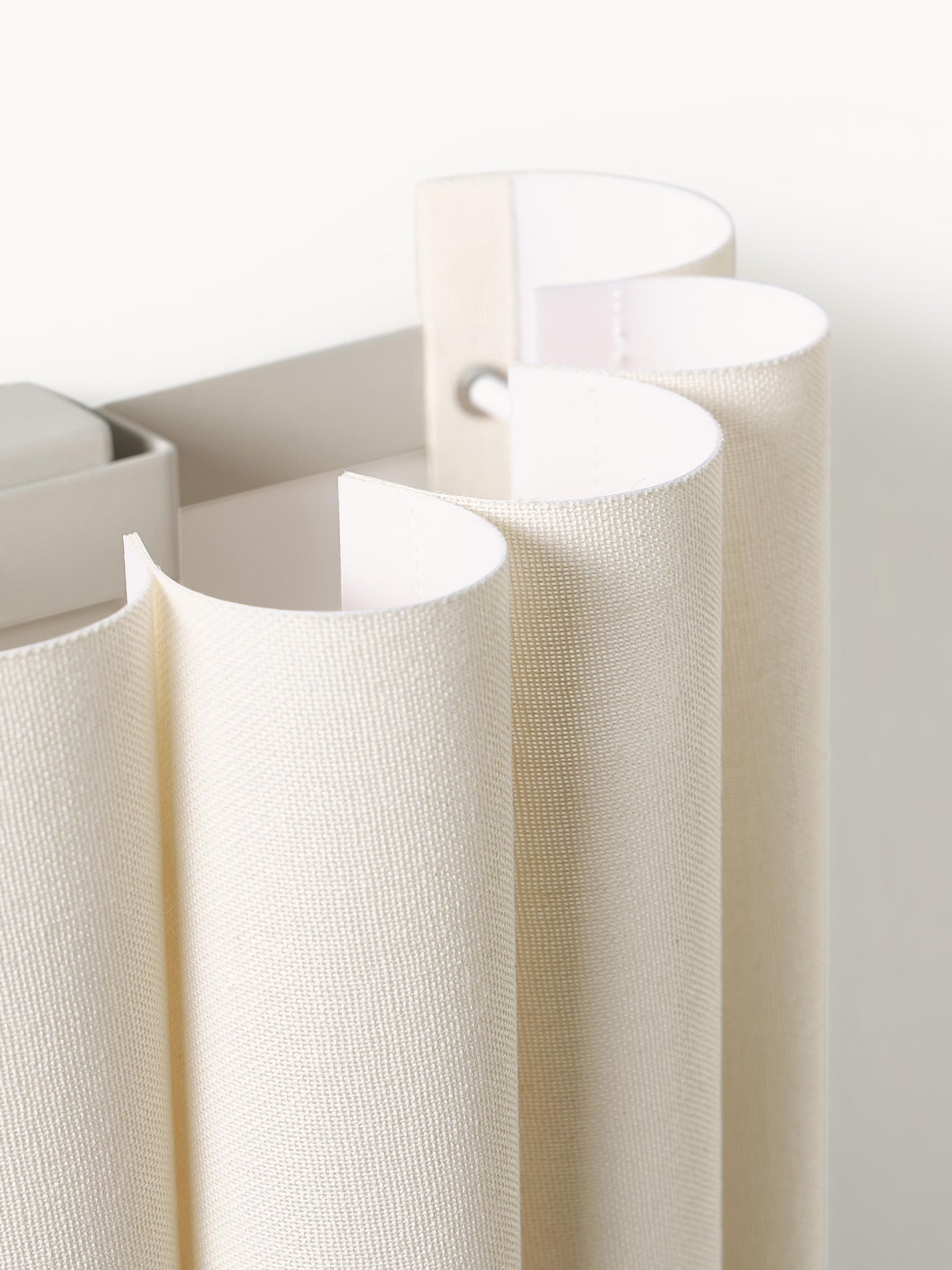 Linen Wall Lamp Lucina