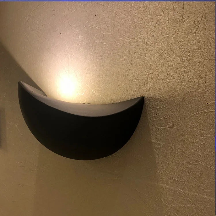 Curved Matt Plaster Wall Light, Black or White Finish, Integrated LED Up and Down Wash, Living Room, Hallway & Bedroom