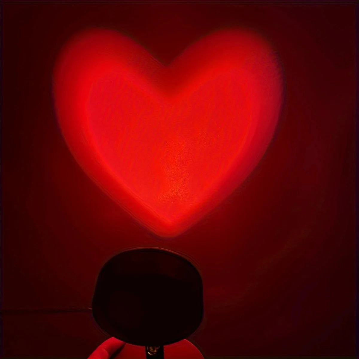 Heart Projector Table Lamp, USB Powered, Heart Shaped Light Effect, Bedroom Accent