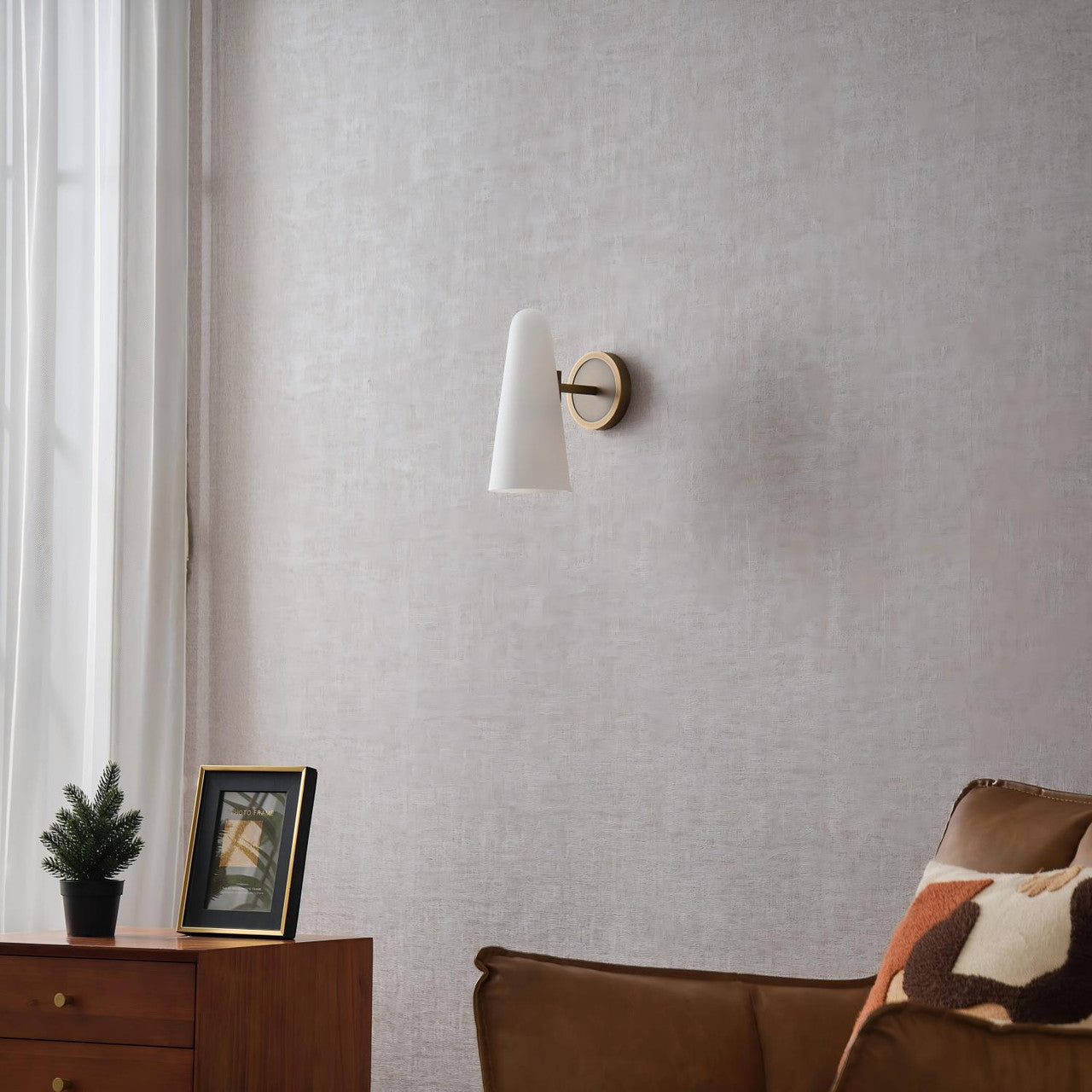 Bianco Single Sconce Brass