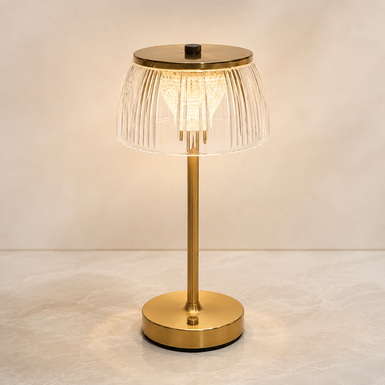 Rechargeable crystal table lamp – Gold, dimmable design for the bedroom or living room