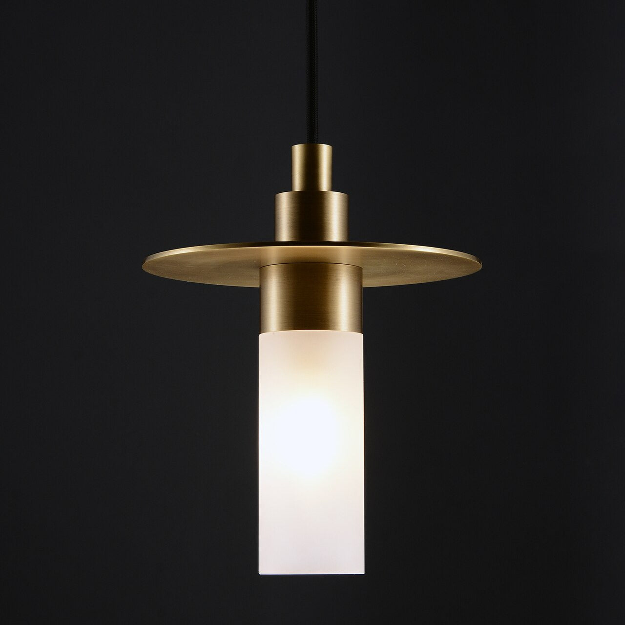 Felix Pendant Brass