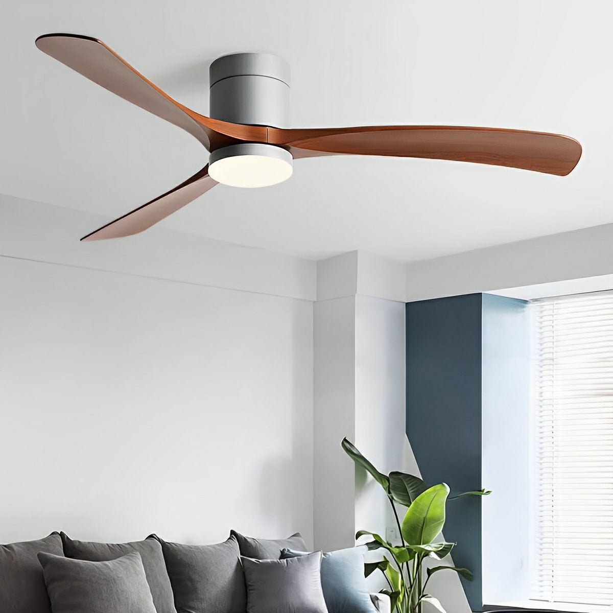 Modern Ceiling Fan with Light – Black and White, Minimalist Design for the Living Room or Bedroom