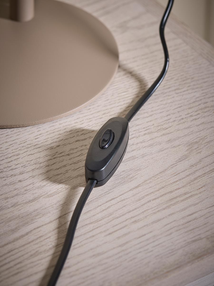 Aeon Desk Lamp