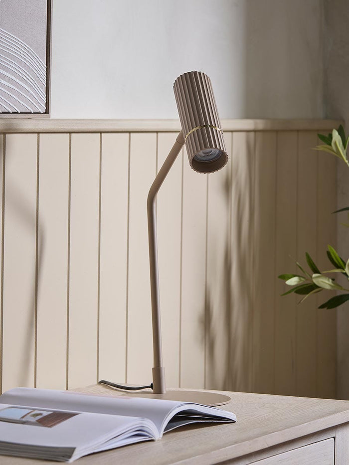 Aeon Desk Lamp
