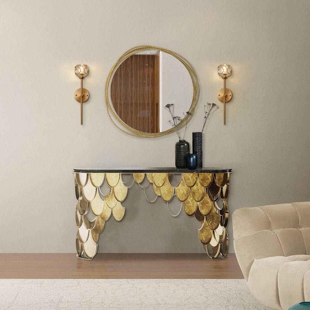 Needle Wall Sconce with Crystal Shade