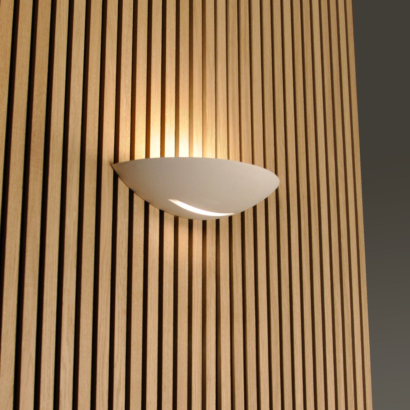 T6218 Curved Plaster Wall Light